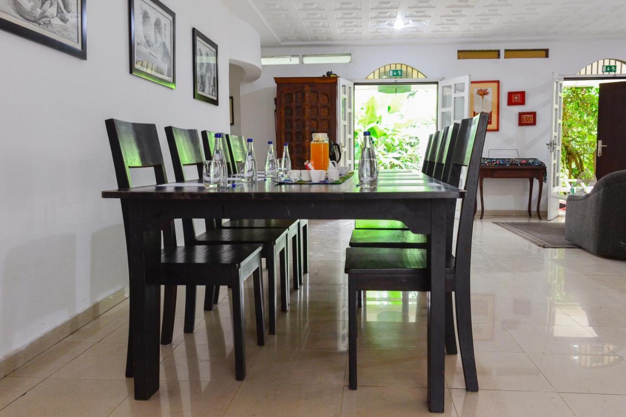 Gaia'S Garden B&B Abidjan Exterior photo