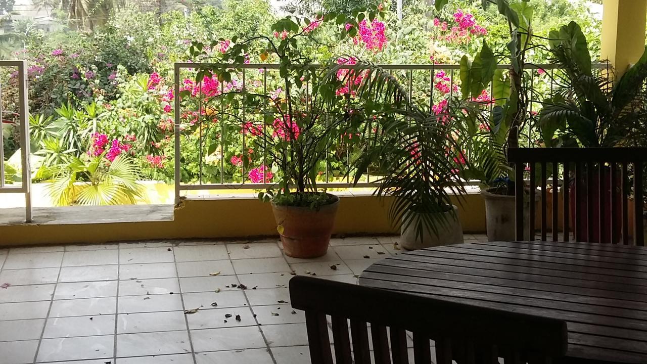 Gaia'S Garden B&B Abidjan Exterior photo